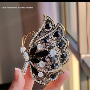 🆕️🦋 BLACK JET & OPALITE CRYSTAL BUTTERFLY BROOCH PIN🦋